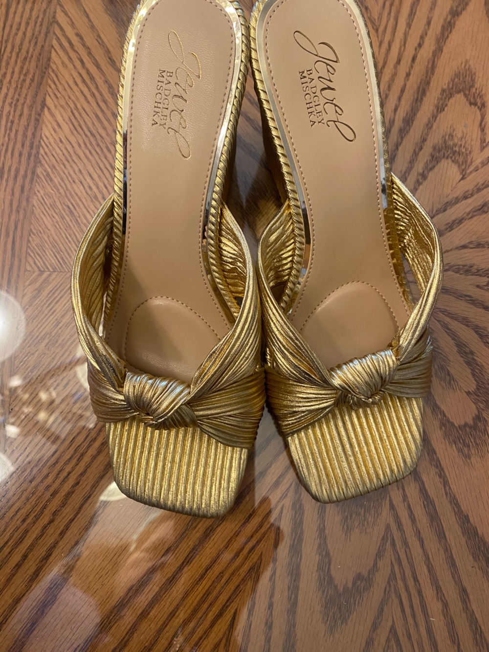 Jewel Badgley Mischka Metallic Gold Knot-Front Slide Mules
